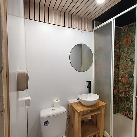 Lesny Z Prywatnym Pomostem Vakantiehuis