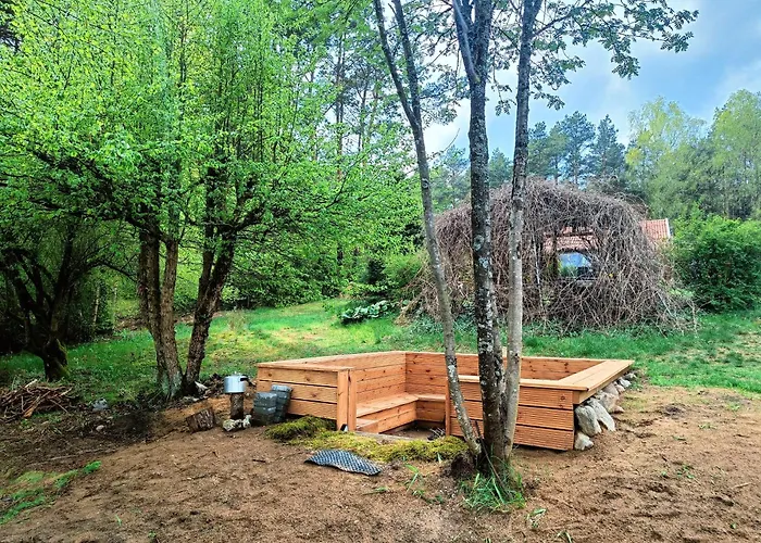 Lesny Z Prywatnym Pomostem 度假居 *